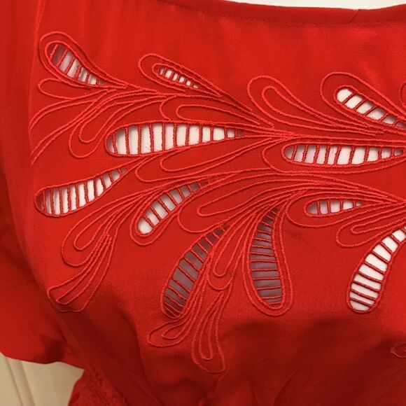 XXI Size Small/ Petite Red Scoop Neck Flutter Sleeves Elastic Waist Embroidered - Picture 3 of 11
